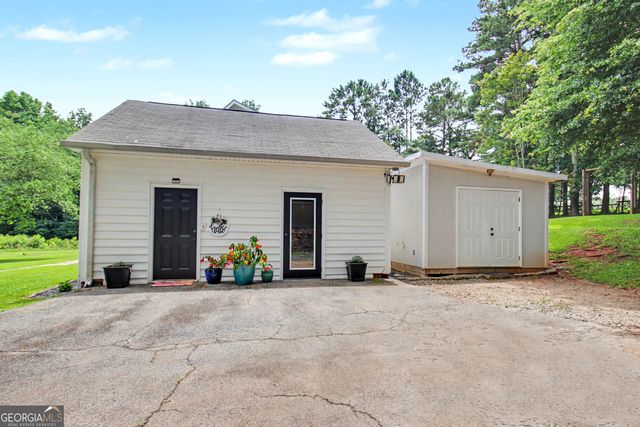 2 Heritage Trace, Newnan, GA 30263