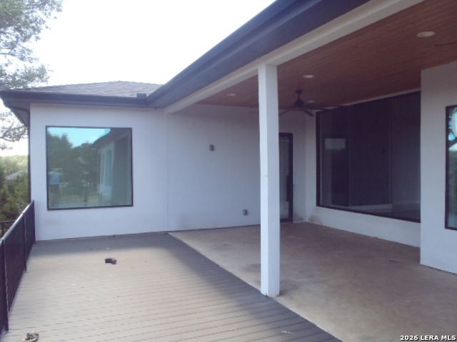 650 SHADY HOLW, New Braunfels, TX 78132