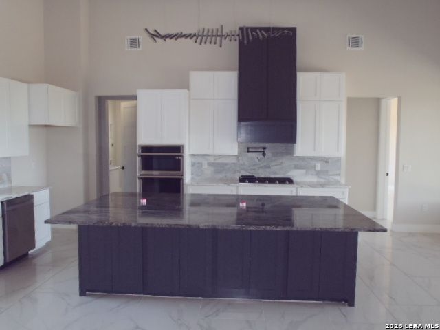 650 SHADY HOLW, New Braunfels, TX 78132