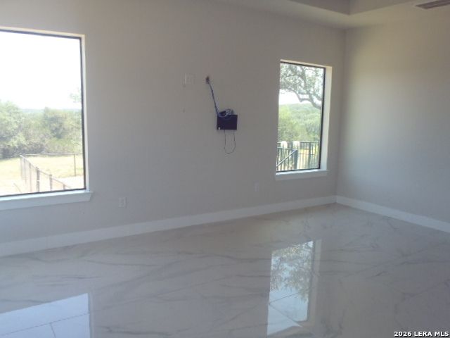 650 SHADY HOLW, New Braunfels, TX 78132