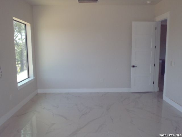 650 SHADY HOLW, New Braunfels, TX 78132