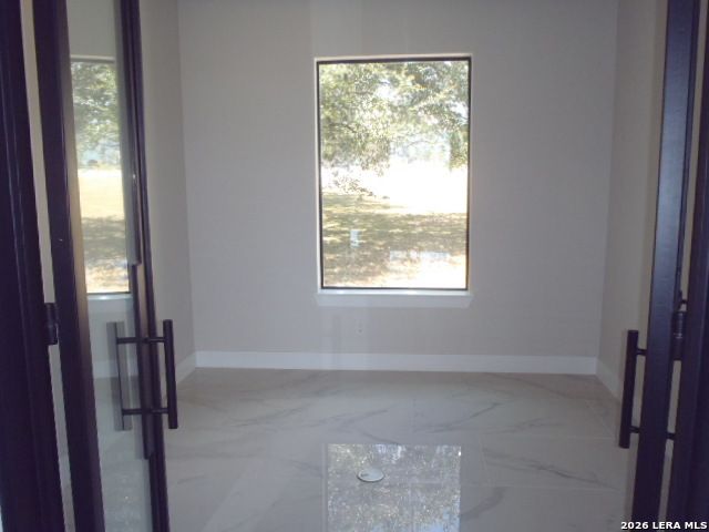 650 SHADY HOLW, New Braunfels, TX 78132