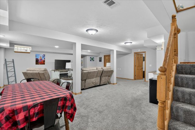 12433 Timberline Trace, Granger, IN 46530