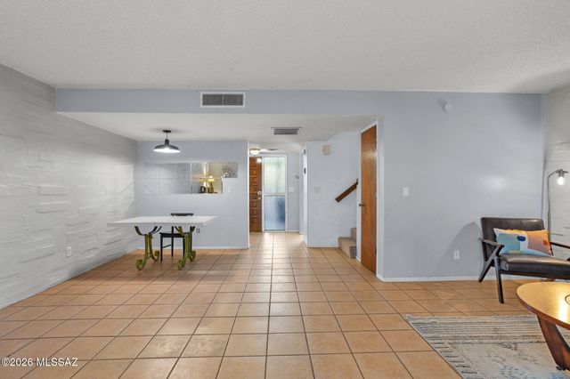 1337 E Fort Lowell Road C, Tucson, AZ 85719