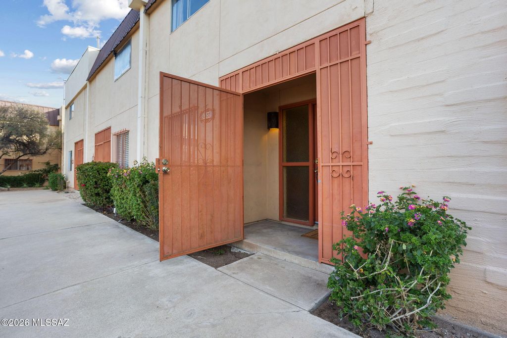 1337 E Fort Lowell Road C, Tucson, AZ 85719