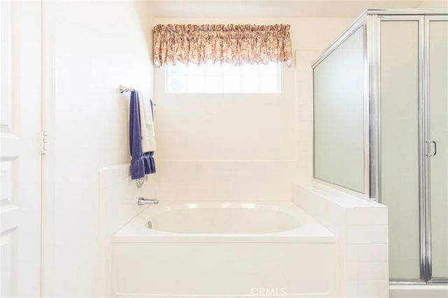 19581 Saint Andrews Way, Apple Valley, CA 92308