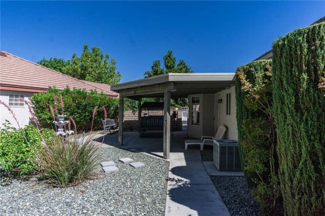 19581 Saint Andrews Way, Apple Valley, CA 92308