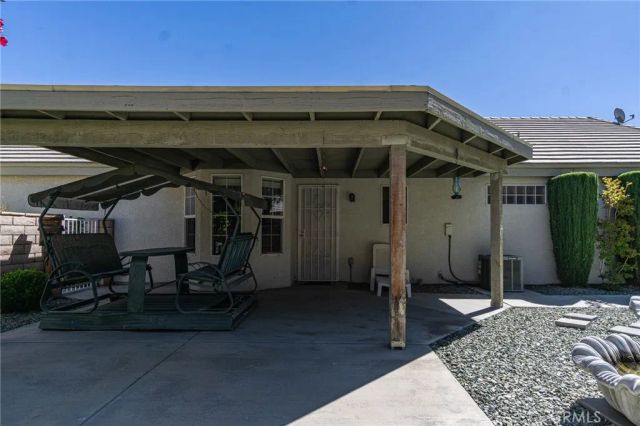 19581 Saint Andrews Way, Apple Valley, CA 92308