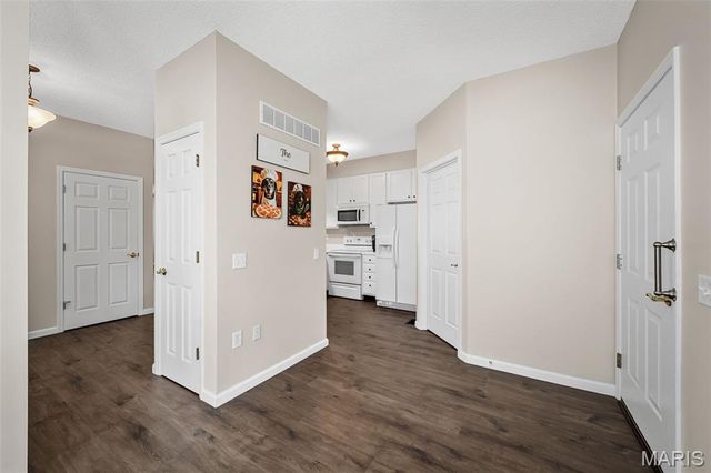 2203 Hawks Landing Drive C, Lake St Louis, MO 63367