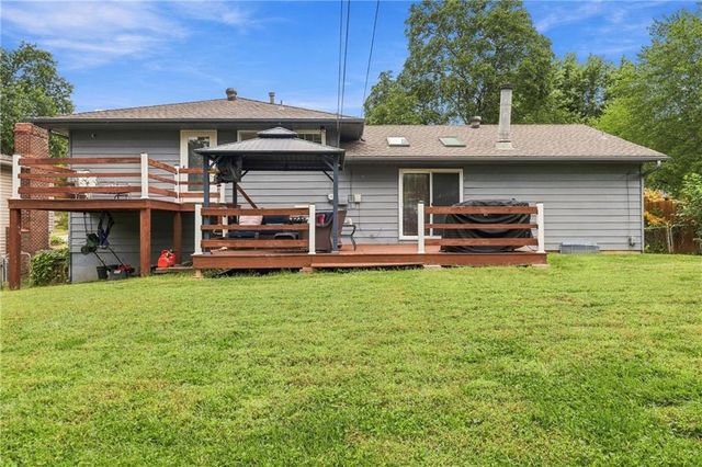 11517 McAnany Drive, Shawnee, KS 66203