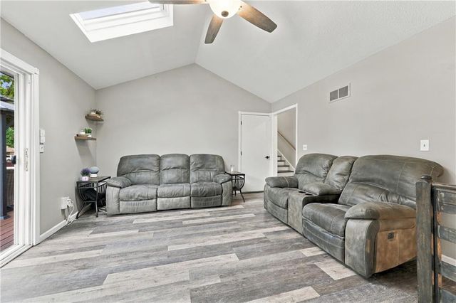 11517 McAnany Drive, Shawnee, KS 66203