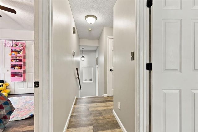 11517 McAnany Drive, Shawnee, KS 66203