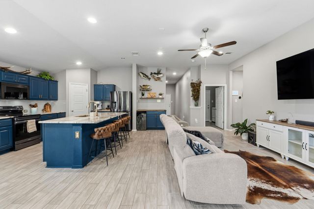 20808 Highland Lake DR, Lago Vista, TX 78645