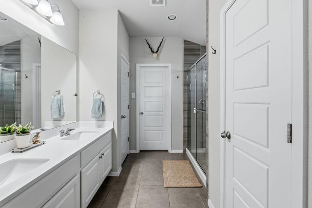 20808 Highland Lake DR, Lago Vista, TX 78645