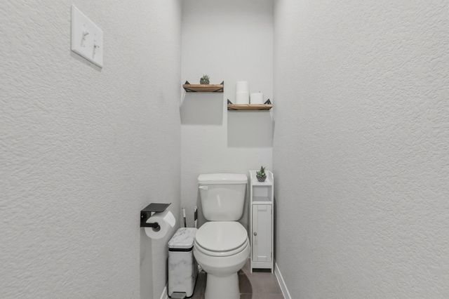 20808 Highland Lake DR, Lago Vista, TX 78645