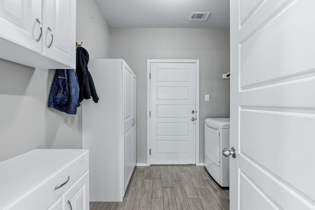 20808 Highland Lake DR, Lago Vista, TX 78645