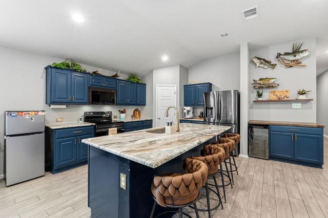 20808 Highland Lake DR, Lago Vista, TX 78645