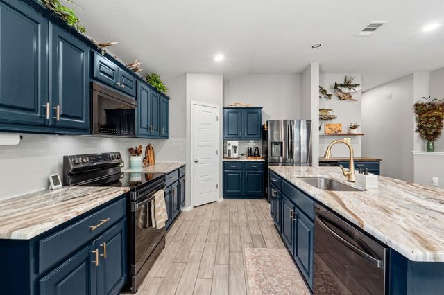 20808 Highland Lake DR, Lago Vista, TX 78645