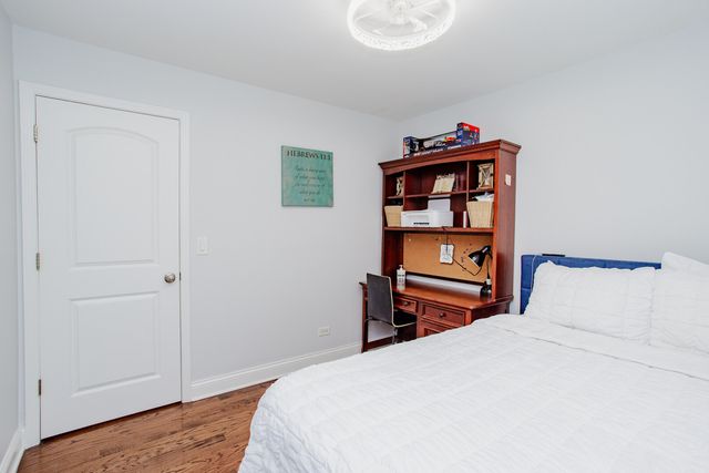 1403 S Robert Drive, Mount Prospect, IL 60056