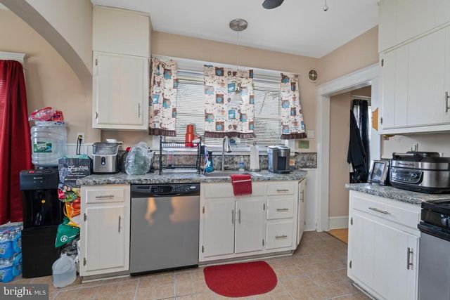 421 S WEST AVE, Vineland, NJ 08360