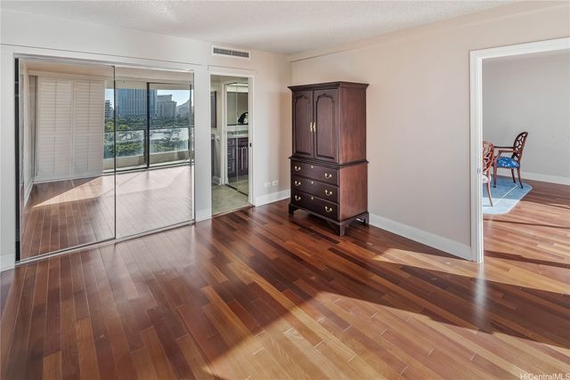 1860 Ala Moana Boulevard 802, Honolulu, HI 96815