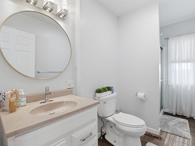 43 Twelfth, Lowell, MA 01850
