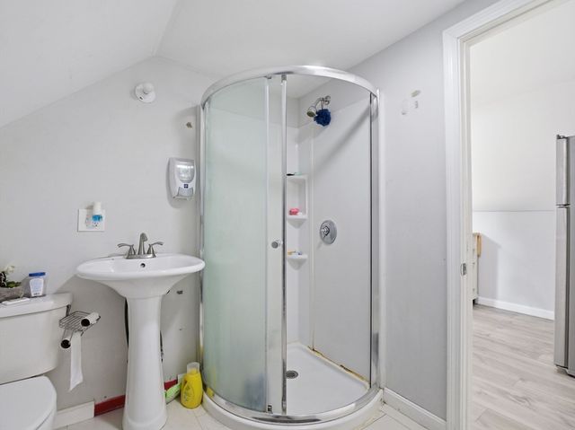 43 Twelfth, Lowell, MA 01850