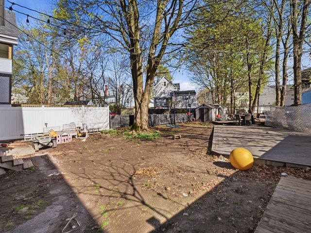 43 Twelfth, Lowell, MA 01850