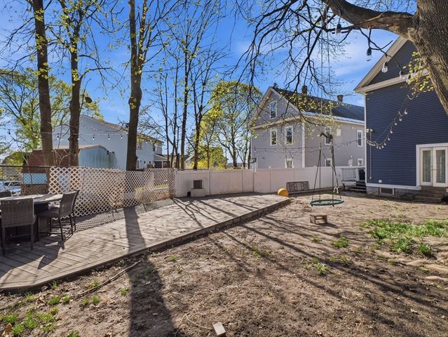 43 Twelfth, Lowell, MA 01850