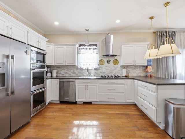 43 Twelfth, Lowell, MA 01850