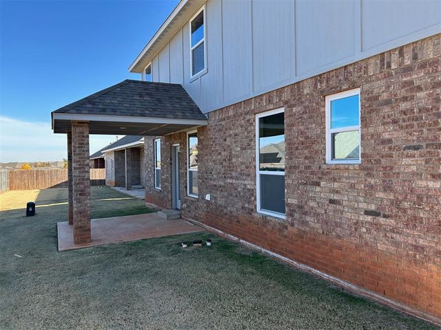 19601 Denison Avenue, Edmond, OK 73012