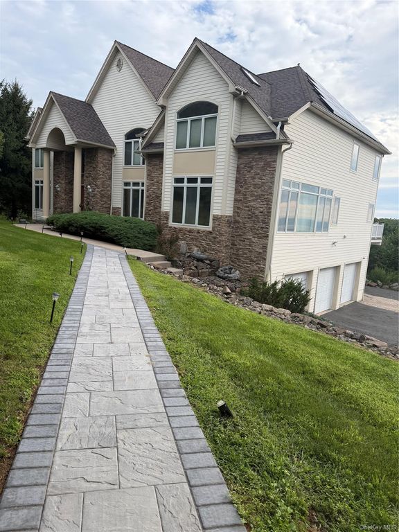 107 Overlook Road, Pomona, NY 10970 — exterior