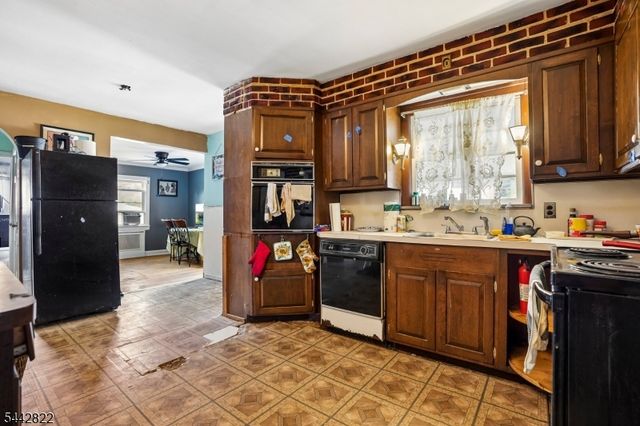 24 Springer St, Belleville Twp., NJ 07109