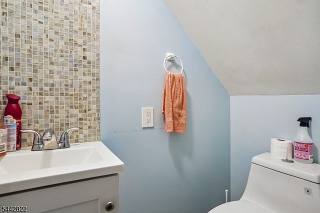 24 Springer St, Belleville Twp., NJ 07109