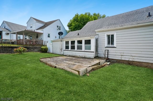 24 Springer St, Belleville Twp., NJ 07109