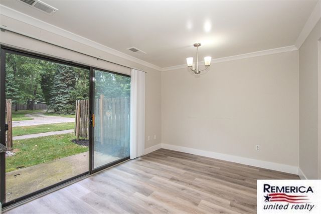 23532 Lahser Road, Southfield, MI 48033