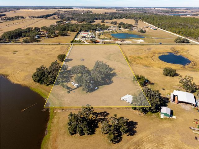 9504 FORT KING ROAD, Dade City, FL 33525