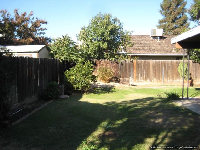 1826 E Shea Drive, Fresno, CA 93720