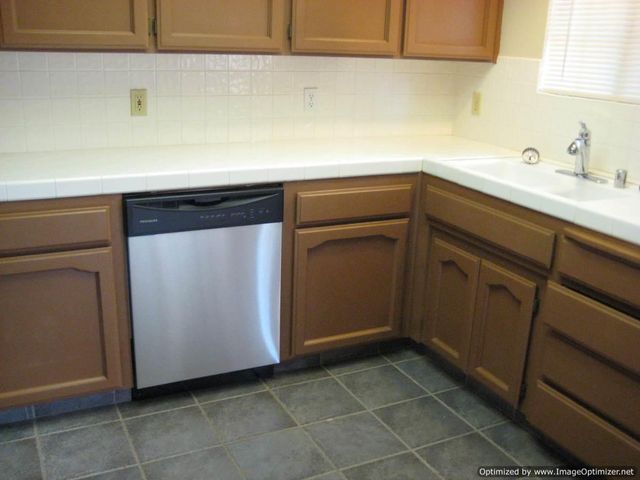 1826 E Shea Drive, Fresno, CA 93720