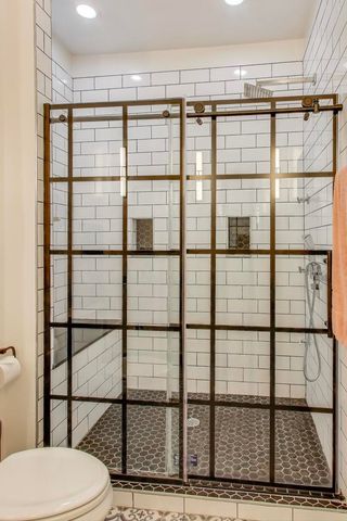 6511 S Evans Avenue, Chicago, IL 60637