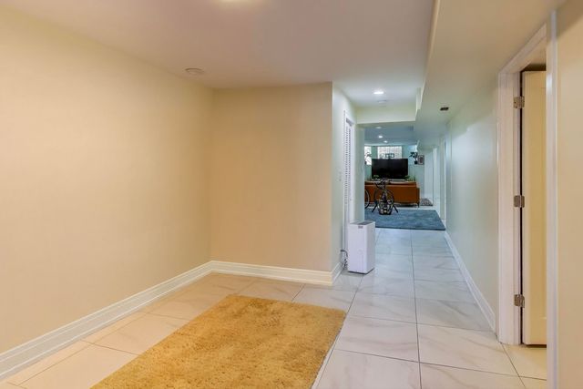 6511 S Evans Avenue, Chicago, IL 60637