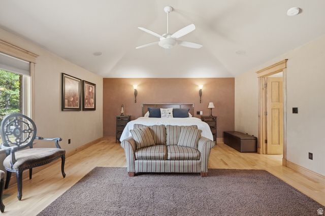13 WINDSONG, Sandy, UT 84092