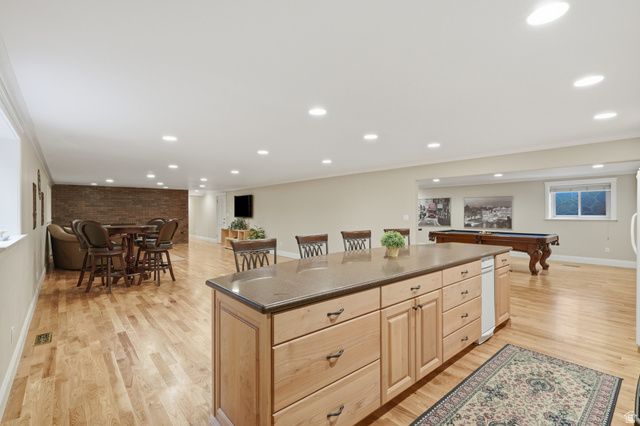 13 WINDSONG, Sandy, UT 84092