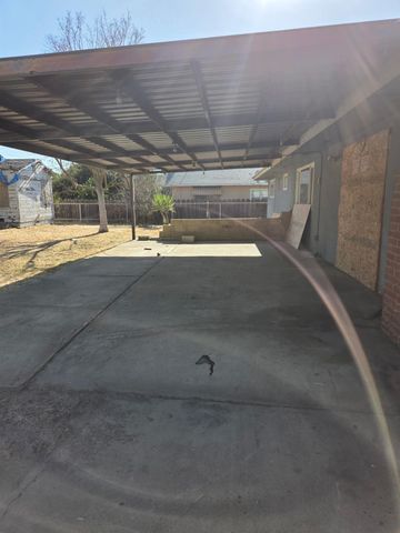 2153 Knowles Street, Selma, CA 93662