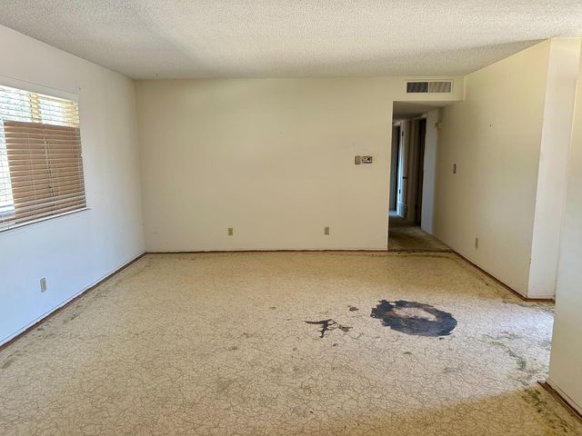 2153 Knowles Street, Selma, CA 93662