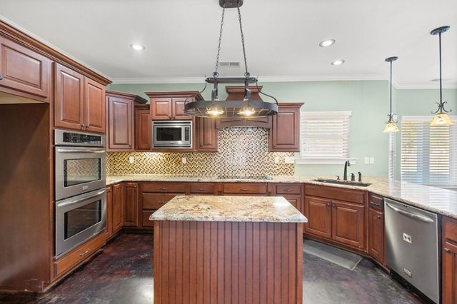 7190 LINNIE CV, Arlington, TN 38002