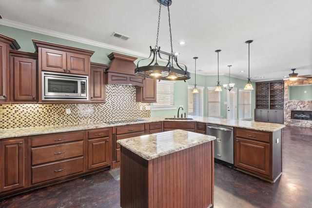 7190 LINNIE CV, Arlington, TN 38002