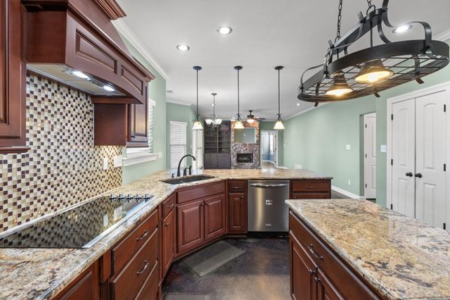 7190 LINNIE CV, Arlington, TN 38002