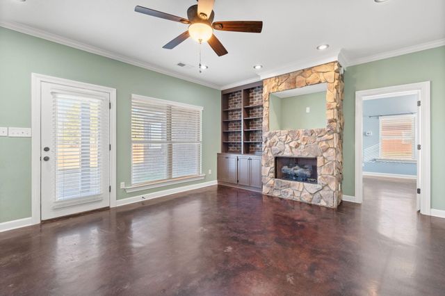 7190 LINNIE CV, Arlington, TN 38002