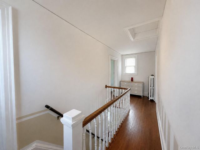 20 Locust Street, Manhasset, NY 11030